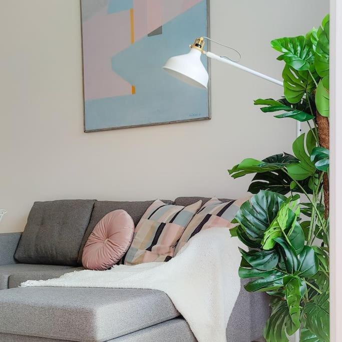 וואנטאה New Studio Pastel Near Helsinki Airport In Kivistoe מראה חיצוני תמונה